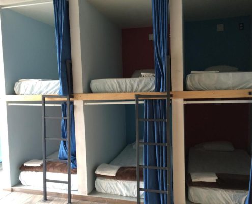 Capsule Hotel Home Habitacion Compartida Masculina